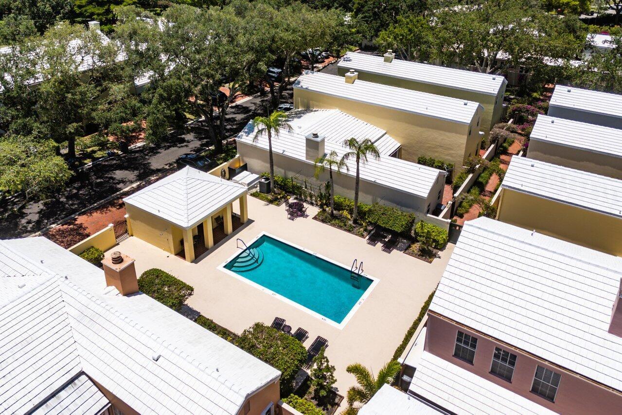 CHARLESTON PLACE - Residential