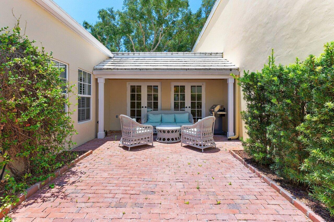 CHARLESTON PLACE - Residential