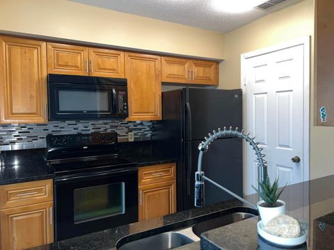 815 W Boynton Beach Boulevard 7-205 Boynton Beach FL 33426