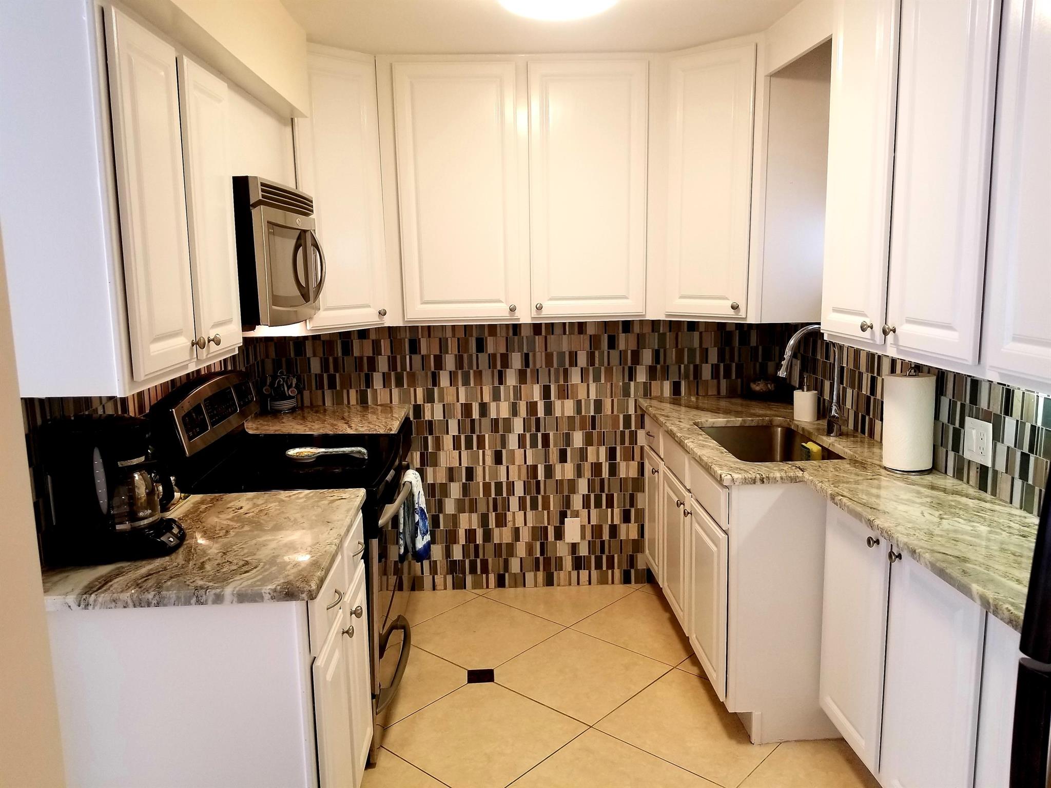 TUSCANY OF PALM BEACH CON - Residential Lease