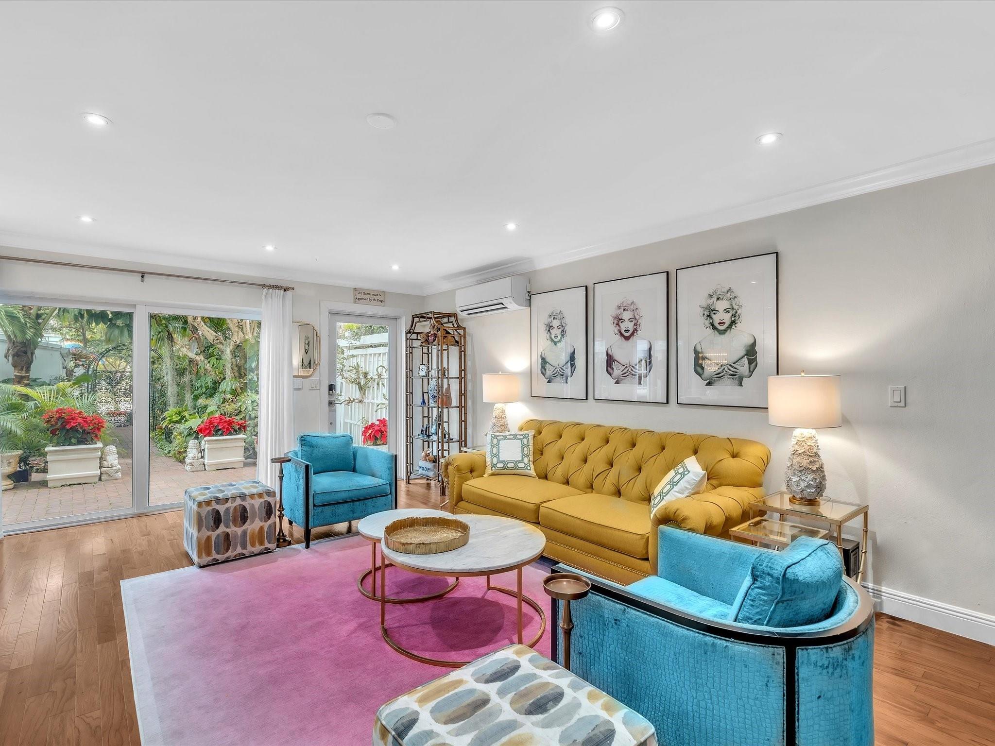 Townhouse Isle - Residential