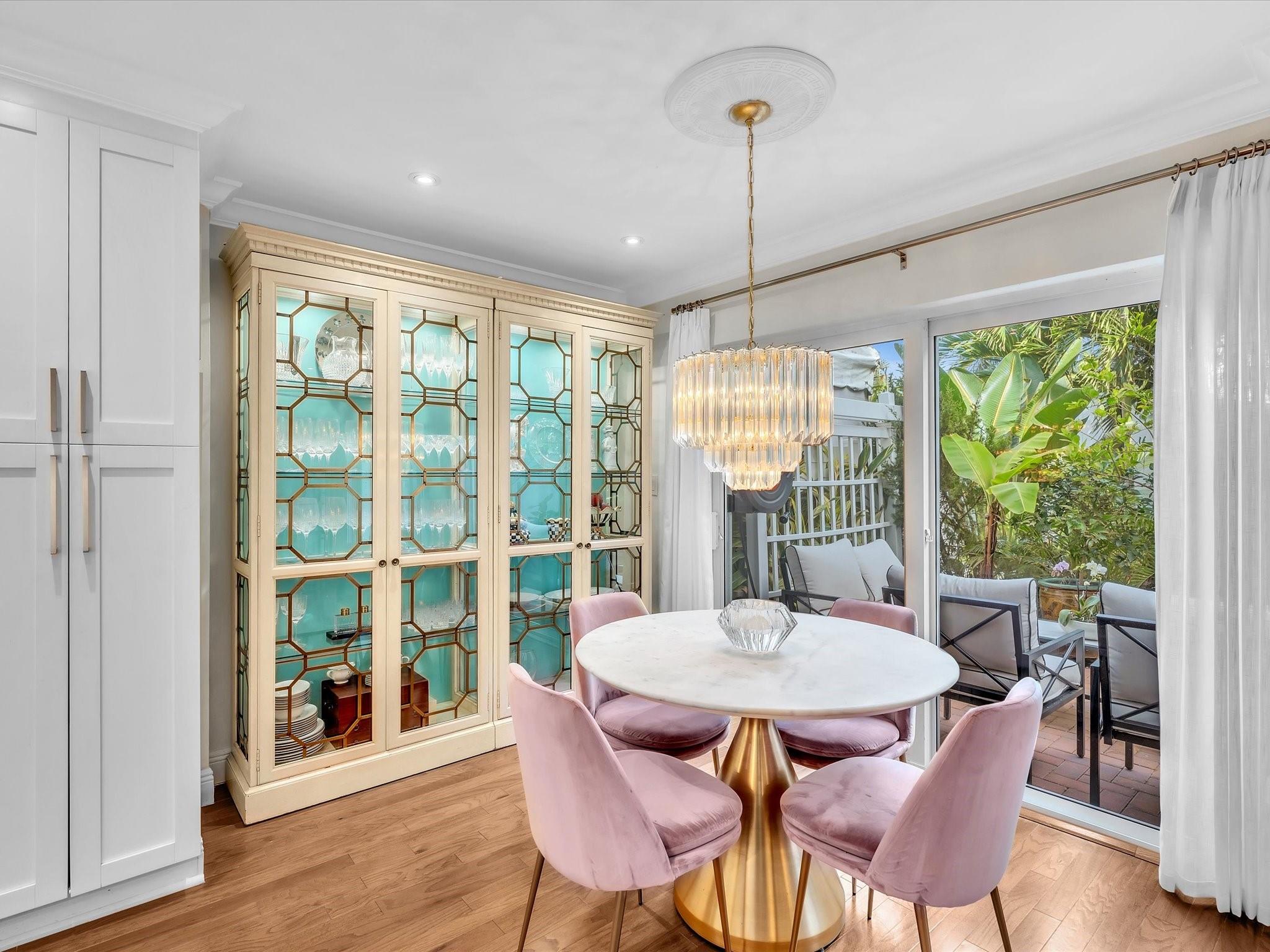 Townhouse Isle - Residential