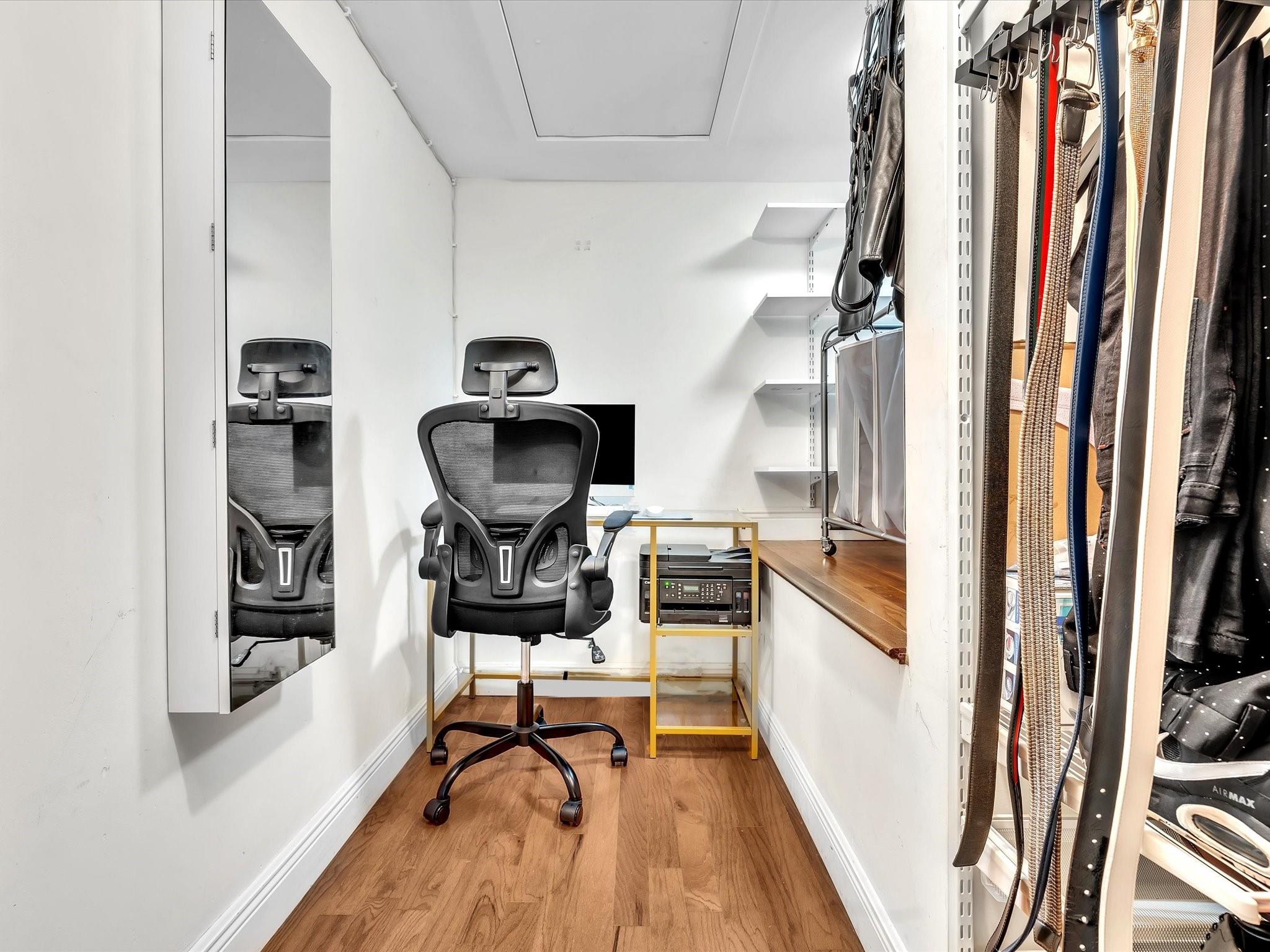 Townhouse Isle - Residential