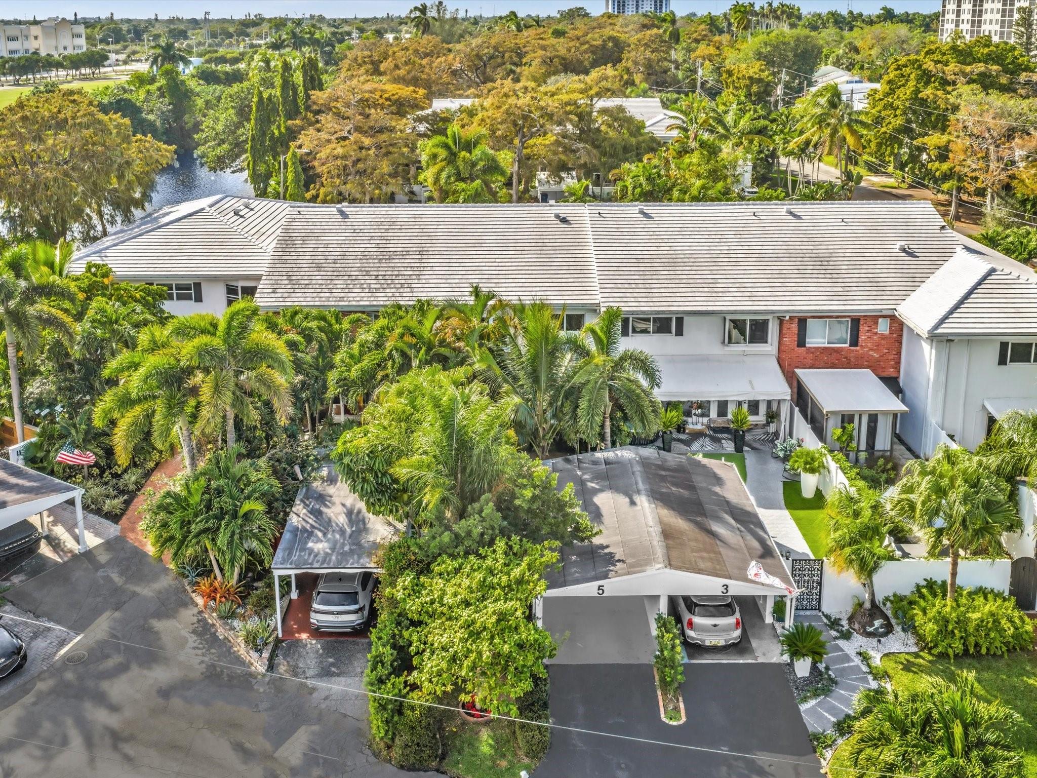 Townhouse Isle - Residential