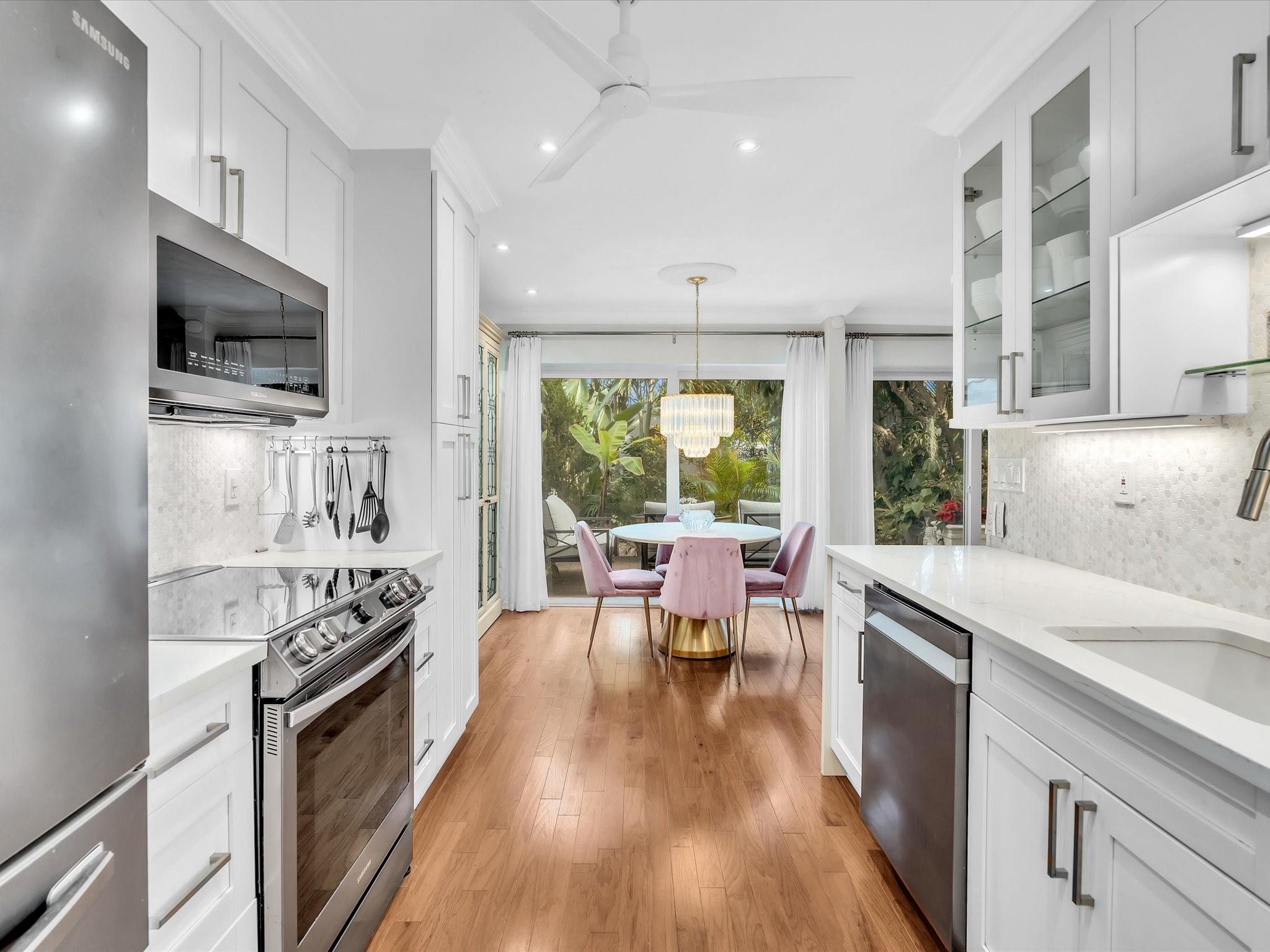 Townhouse Isle - Residential