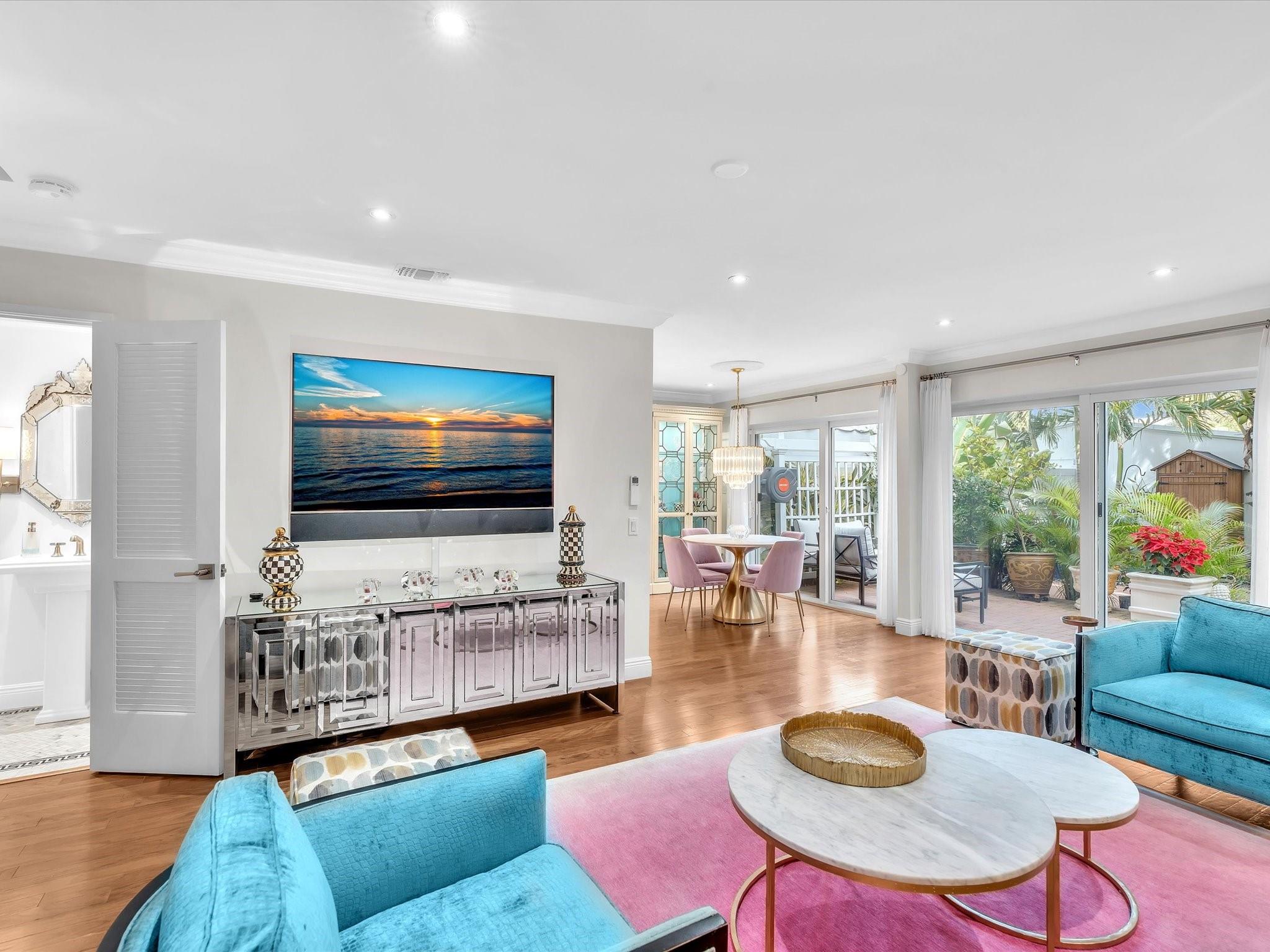 Townhouse Isle - Residential