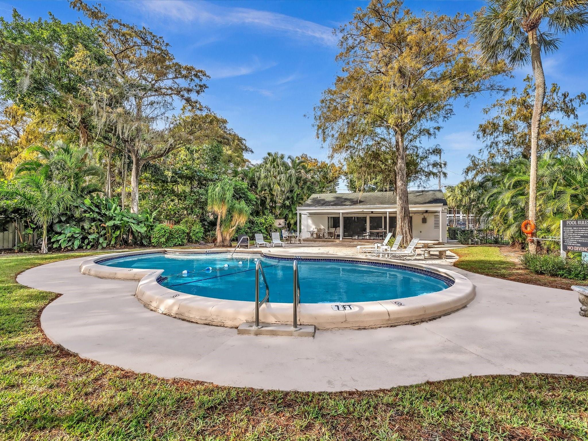 Townhouse Isle - Residential