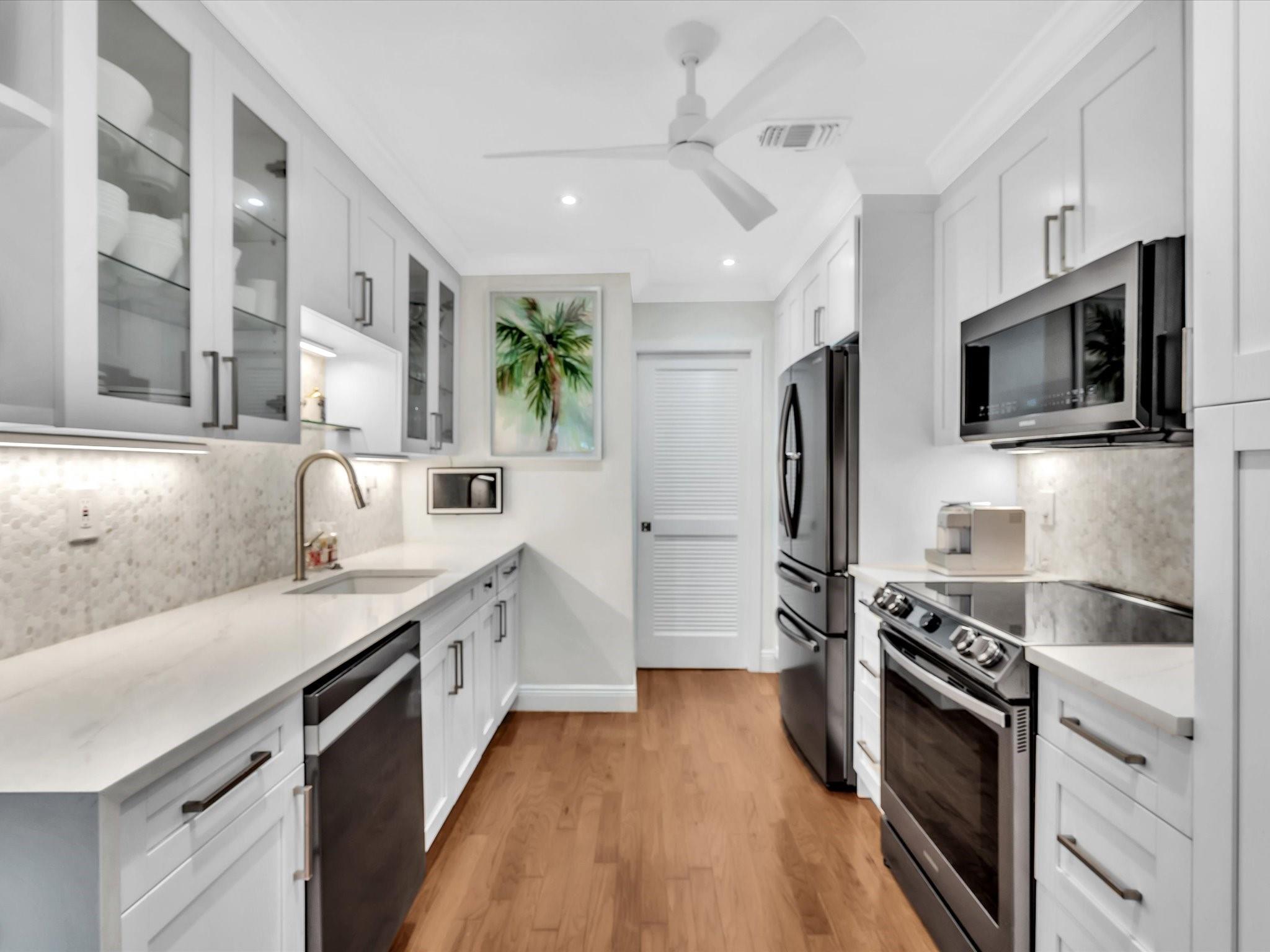 Townhouse Isle - Residential