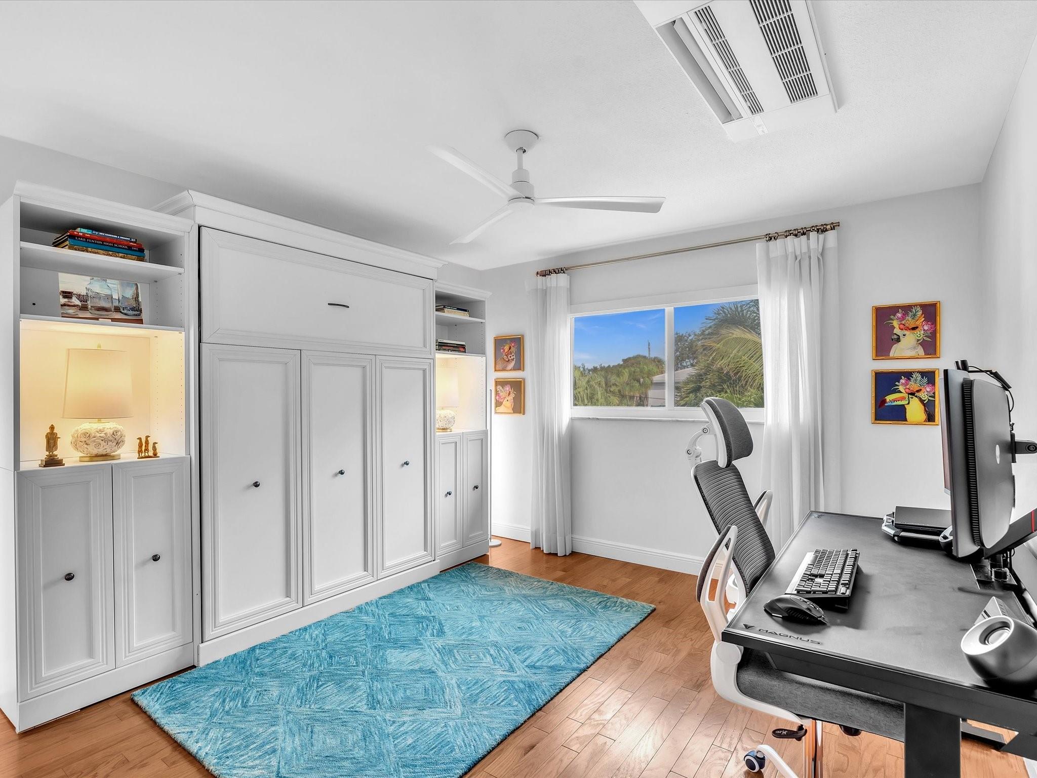 Townhouse Isle - Residential