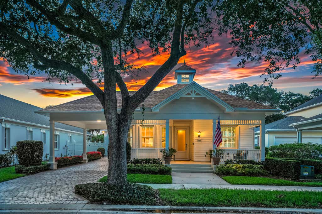 Photo of 516 Sweet Bay Circle, Jupiter, FL 33458 (MLS # B26049971)