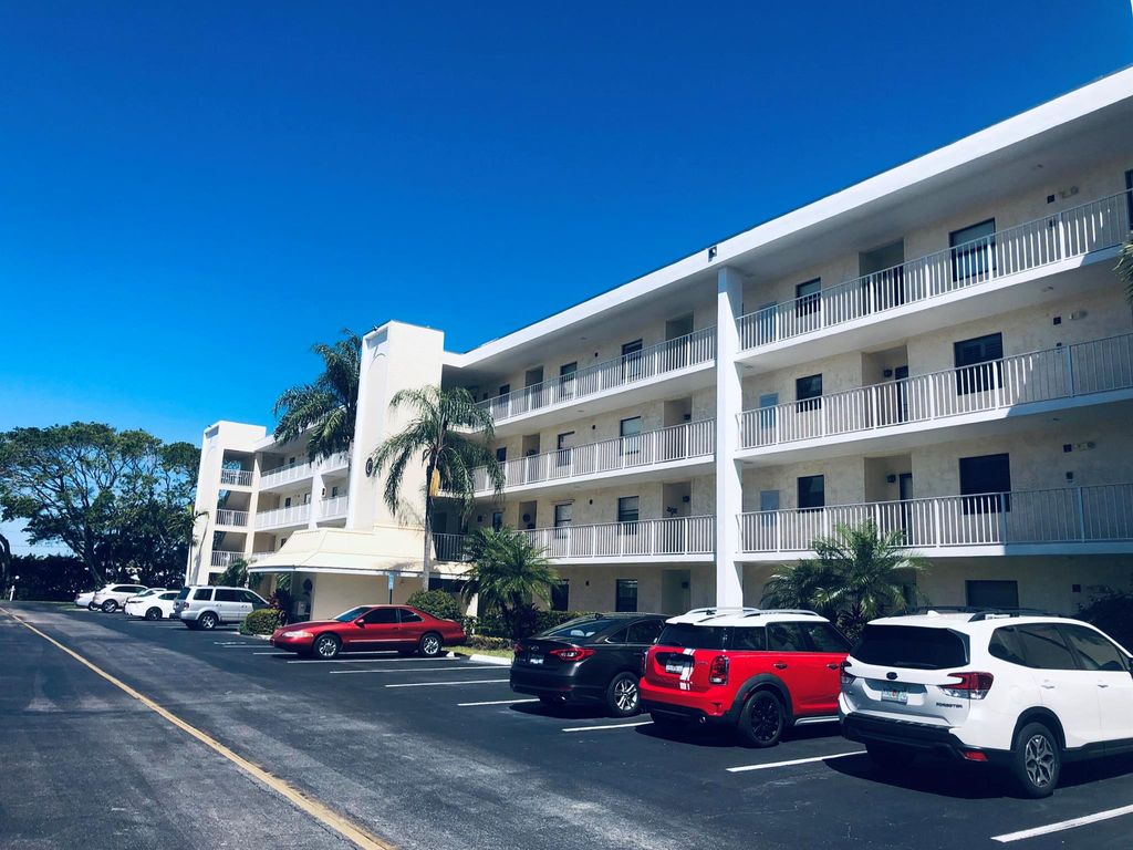 Photo of 300 N Highway A1a #406c, Jupiter, FL 33477 (MLS # R10951961)