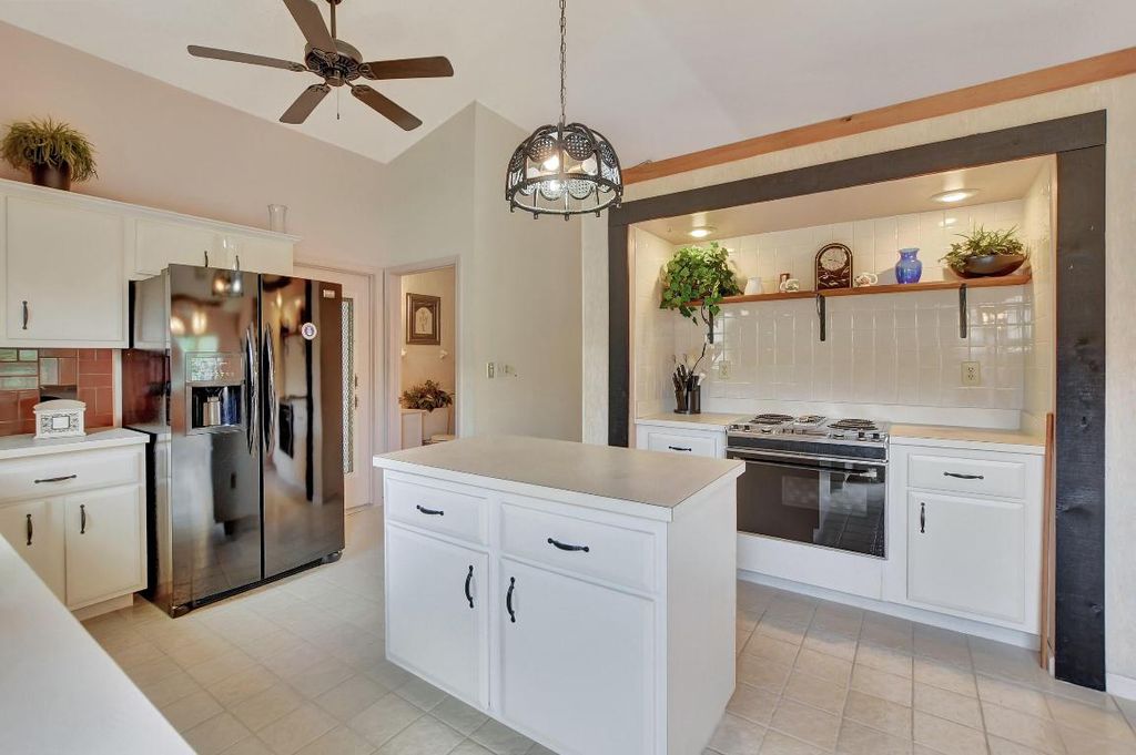 Photo of 20870 Sugarloaf Lane, Boca Raton, FL 33428 (MLS # R10960308)