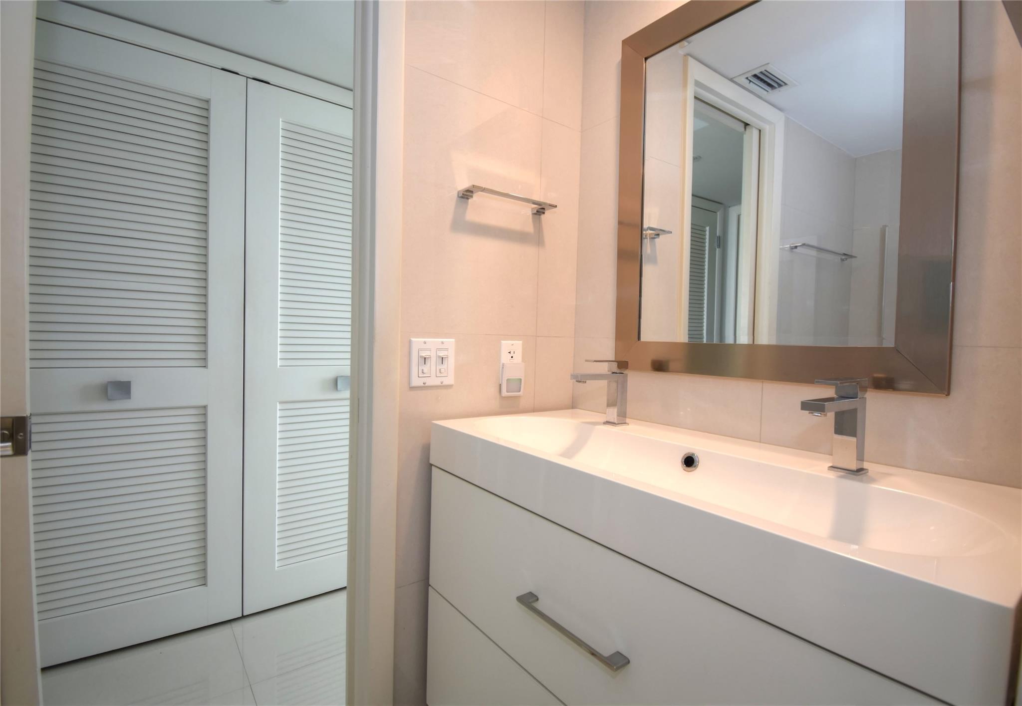 BOCA TEECA - Residential Lease