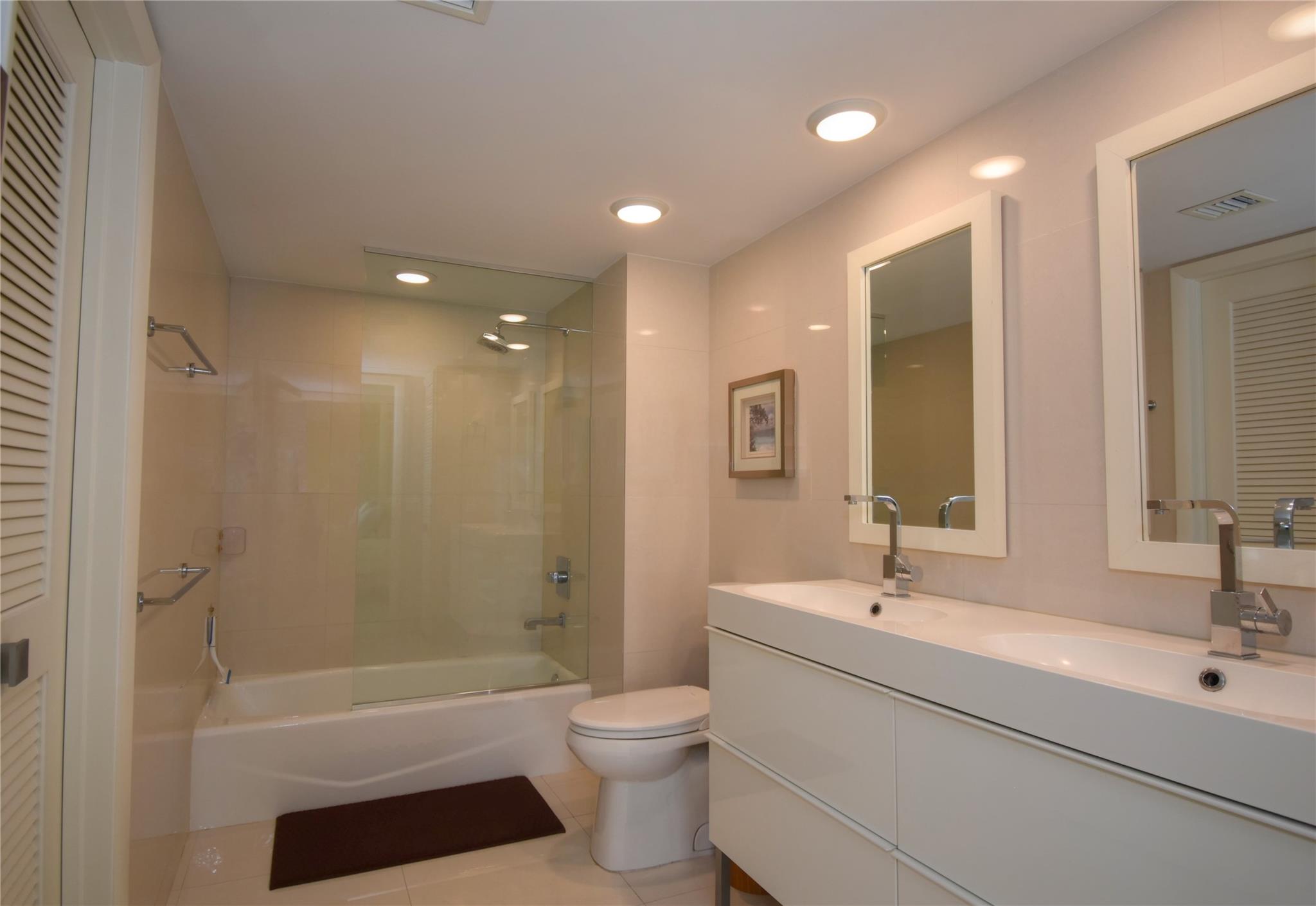 BOCA TEECA - Residential Lease