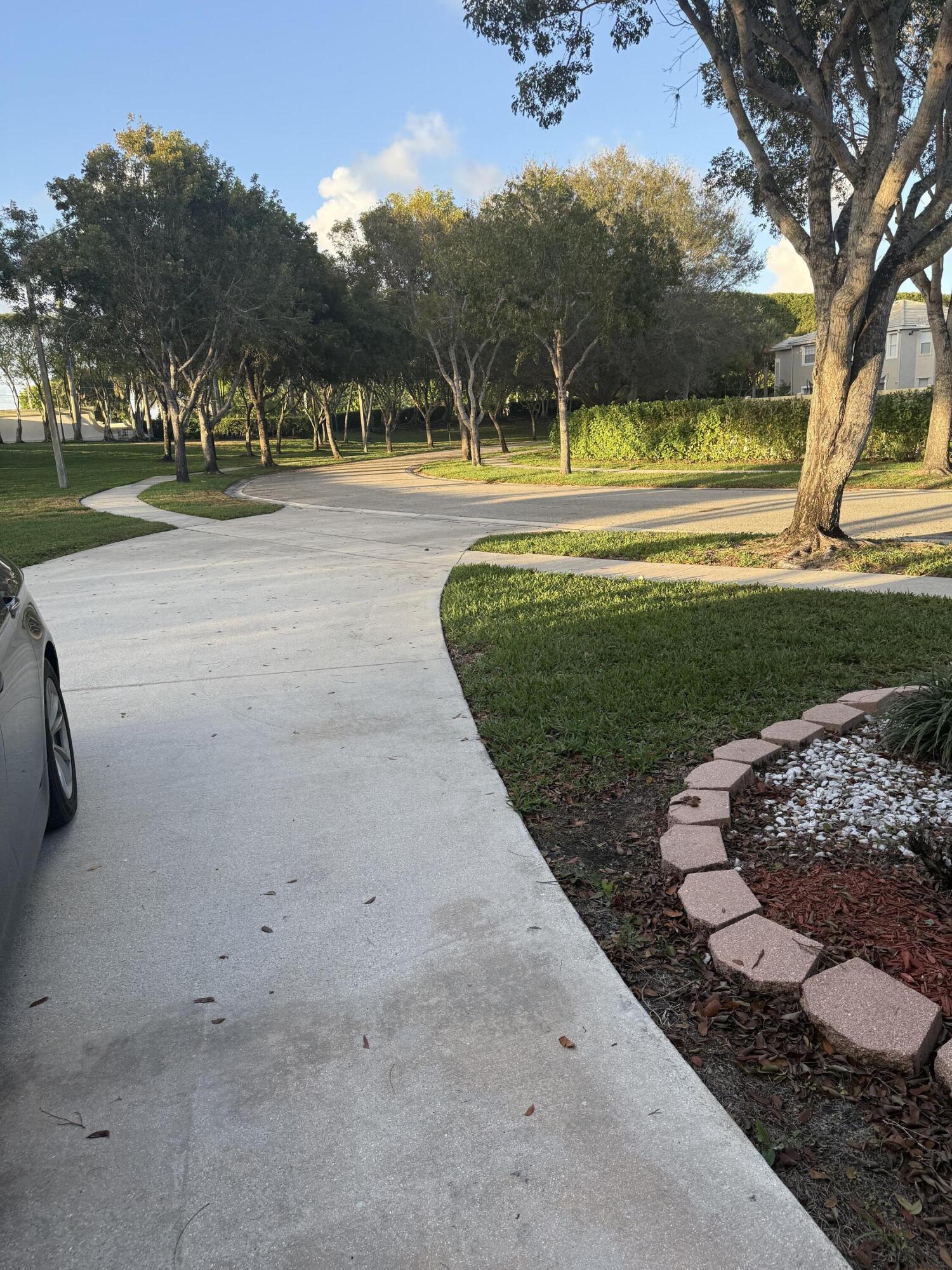 OLYMPIA 1 - Residential Lease