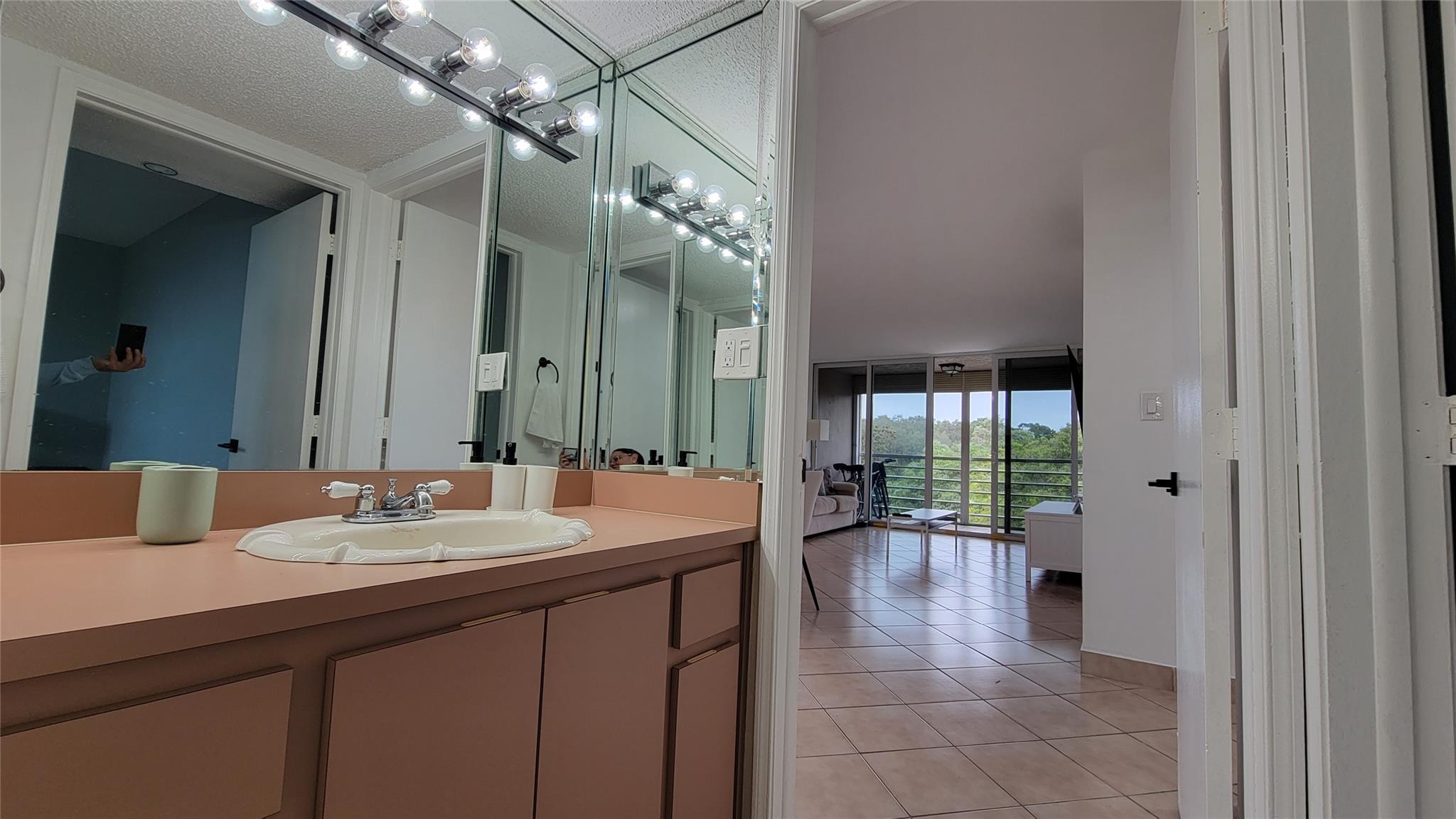 TANGERINE CONDOMINIUM - Residential Lease