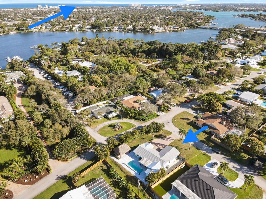 Photo of 4835 Bimini Road, Jupiter, FL 33469 (MLS # R10992465)