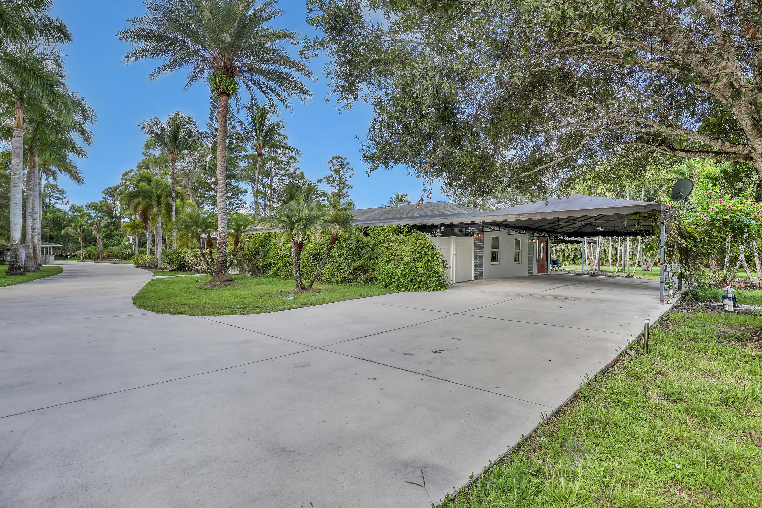 10780 Anderson Lane