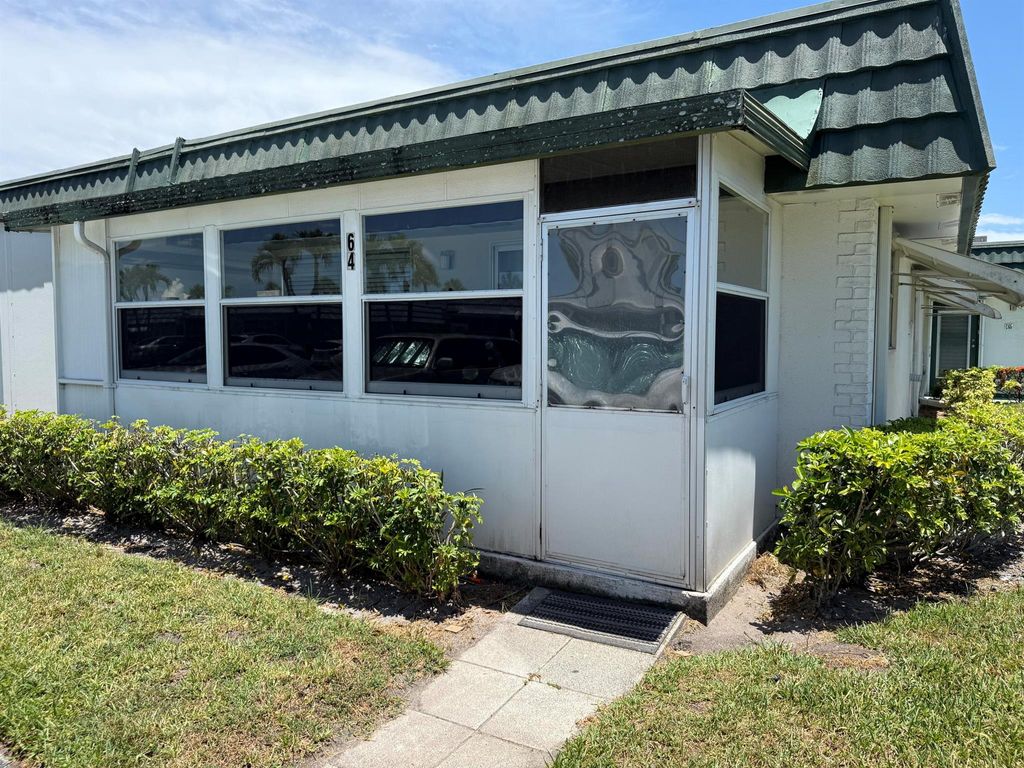 Photo of 64 Waterford C, Delray Beach, FL 33446 (MLS # R11102878)