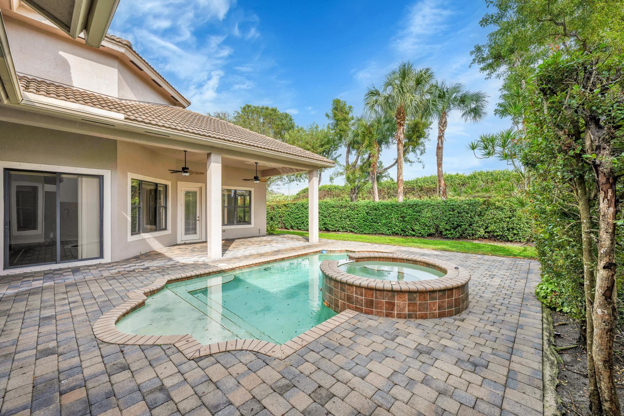 Casabella - Residential Lease