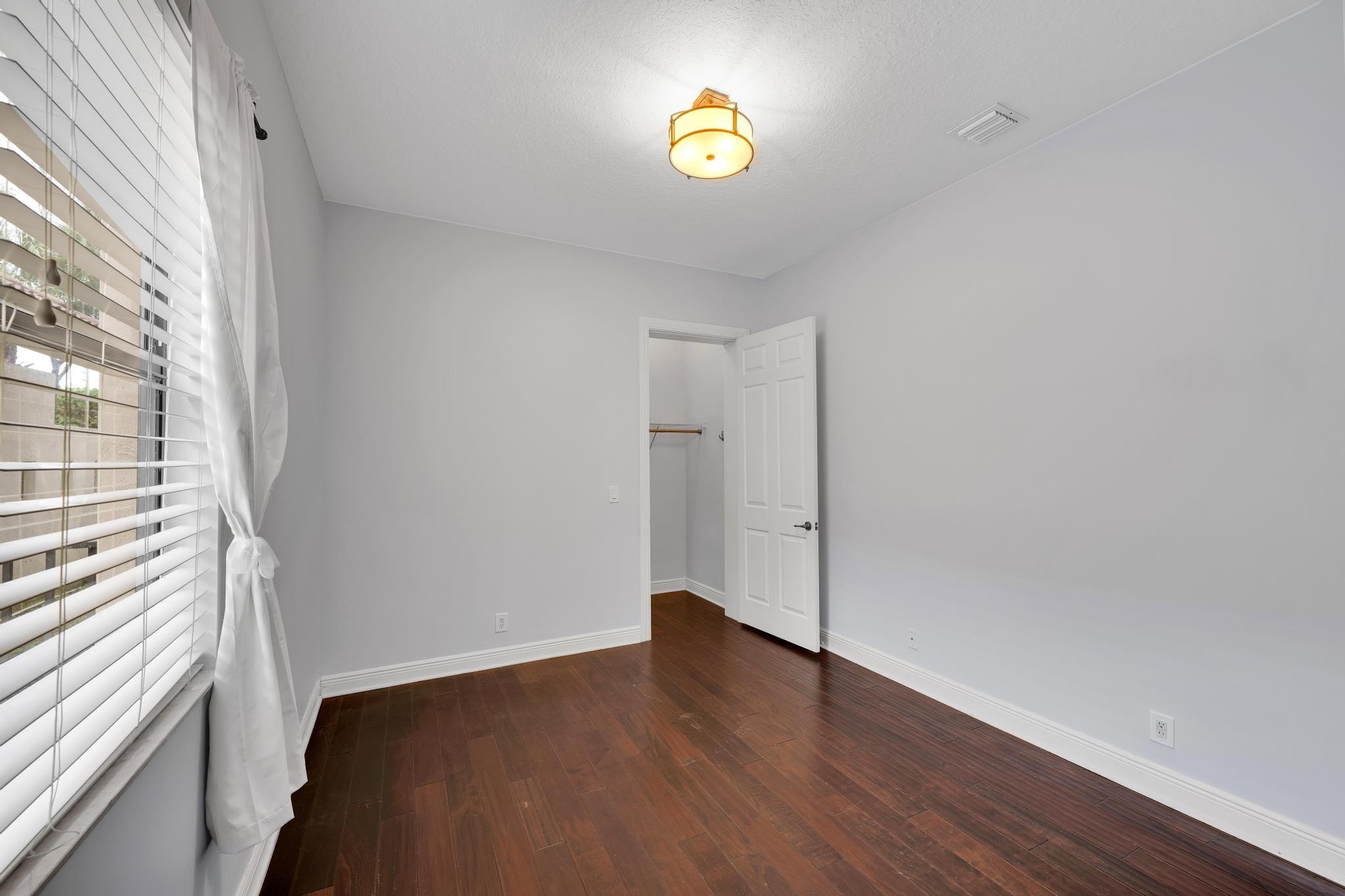 Casabella - Residential Lease