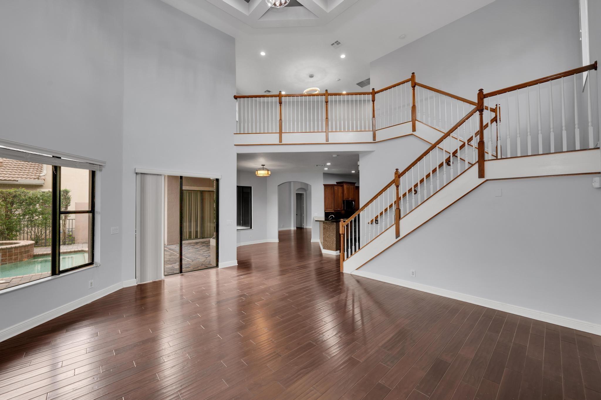 Casabella - Residential Lease