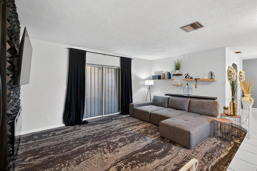 ORIOLE ESTATES SEC 5 - Residential