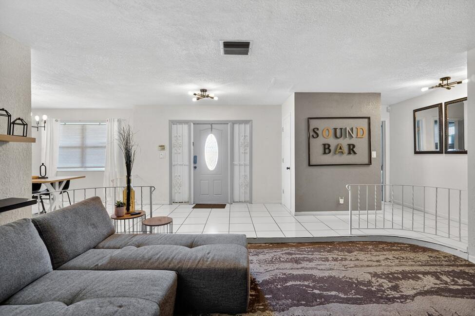 ORIOLE ESTATES SEC 5 - Residential