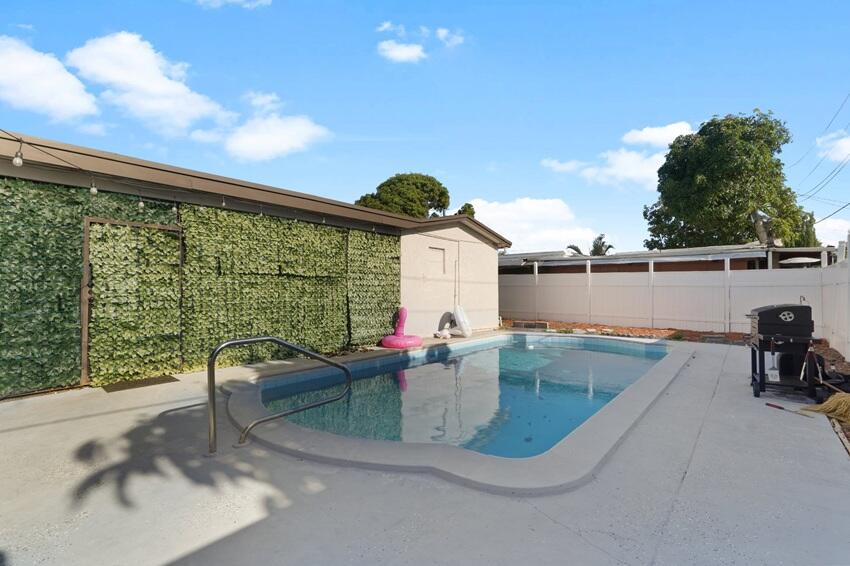 ORIOLE ESTATES SEC 5 - Residential