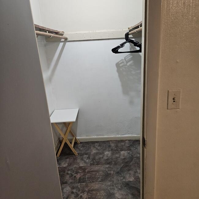 ORIOLE ESTATES SEC 5 - Residential