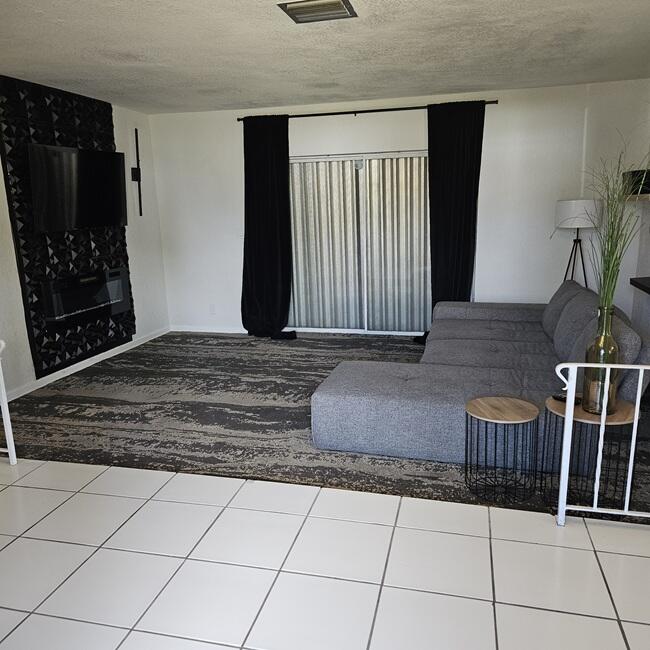 ORIOLE ESTATES SEC 5 - Residential