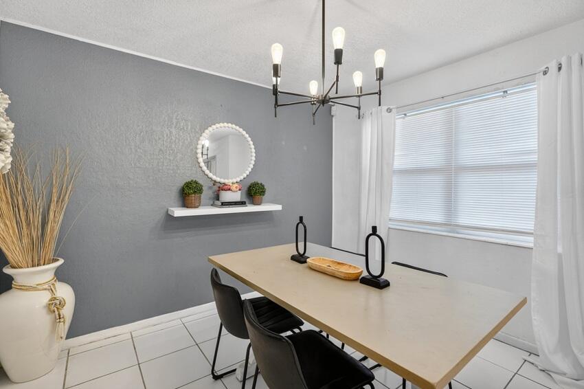 ORIOLE ESTATES SEC 5 - Residential
