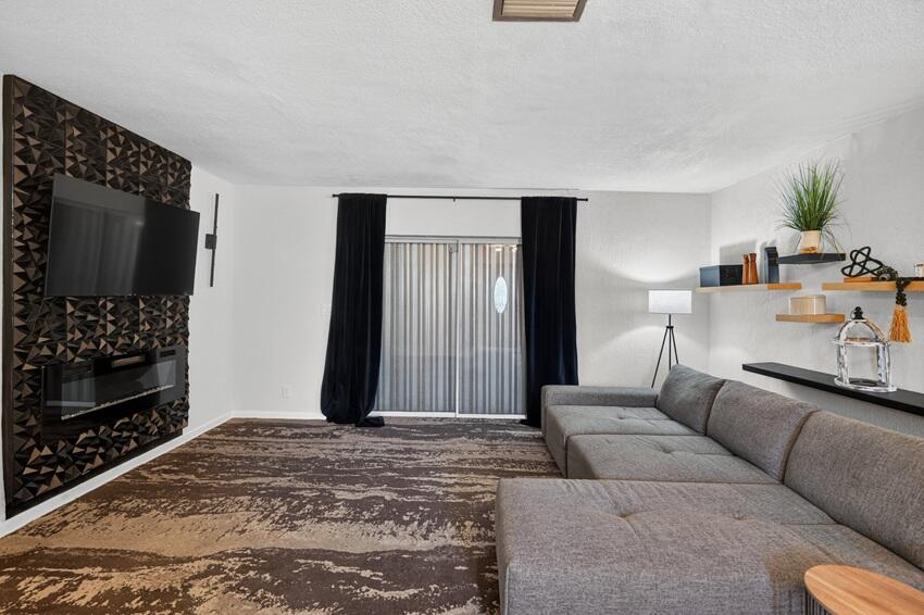 ORIOLE ESTATES SEC 5 - Residential