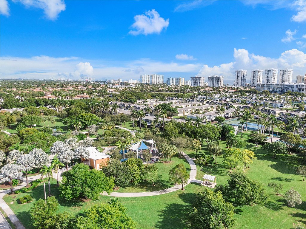 VENETIAN PARK CONDO II - Residential