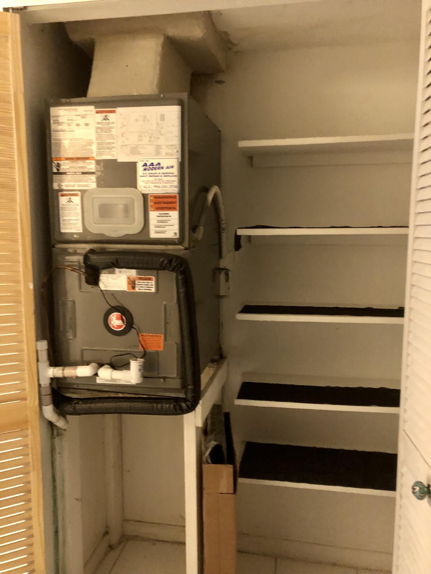 PALM VILLAGE CLUB CONDO - Residential