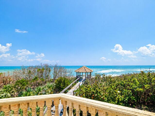 A PLAT OF BEACH HOUSE ESTATES - Residential