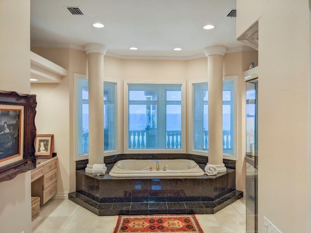 A PLAT OF BEACH HOUSE ESTATES - Residential