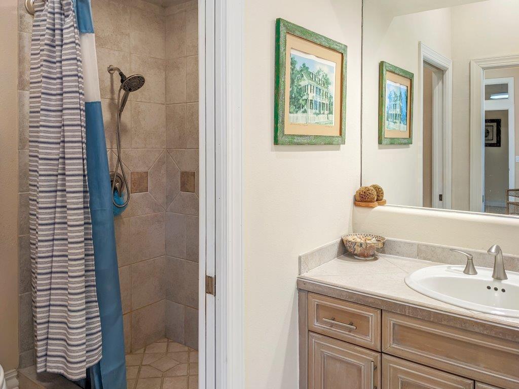 A PLAT OF BEACH HOUSE ESTATES - Residential