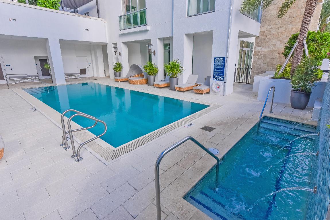 ROYAL PALM RESIDENCES CONDO - Residential Lease