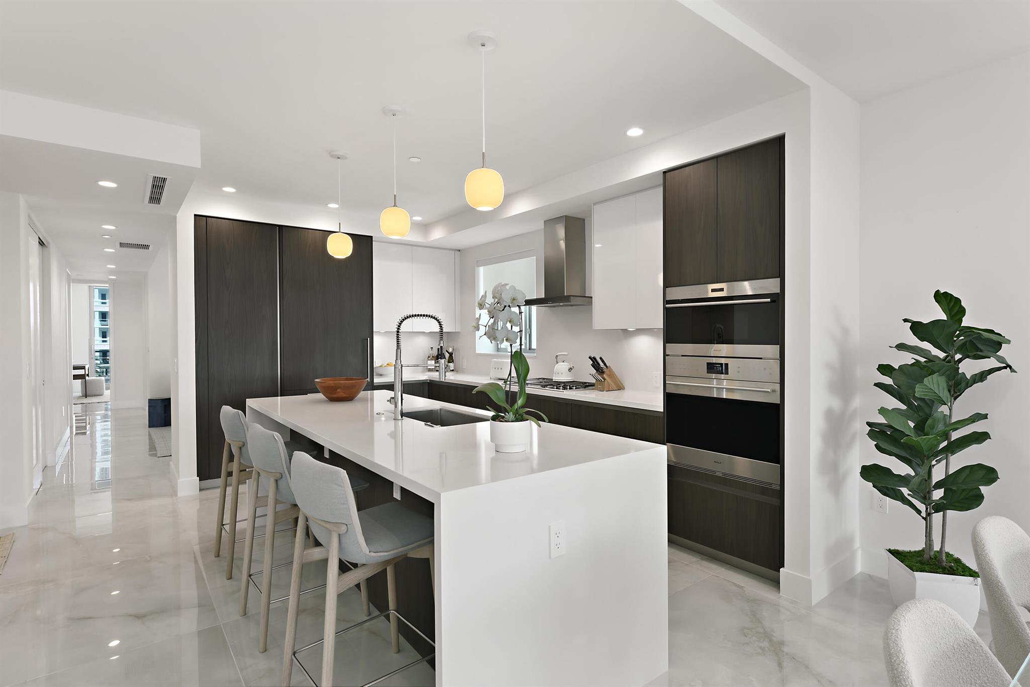 ROYAL PALM RESIDENCES CON - Residential Lease