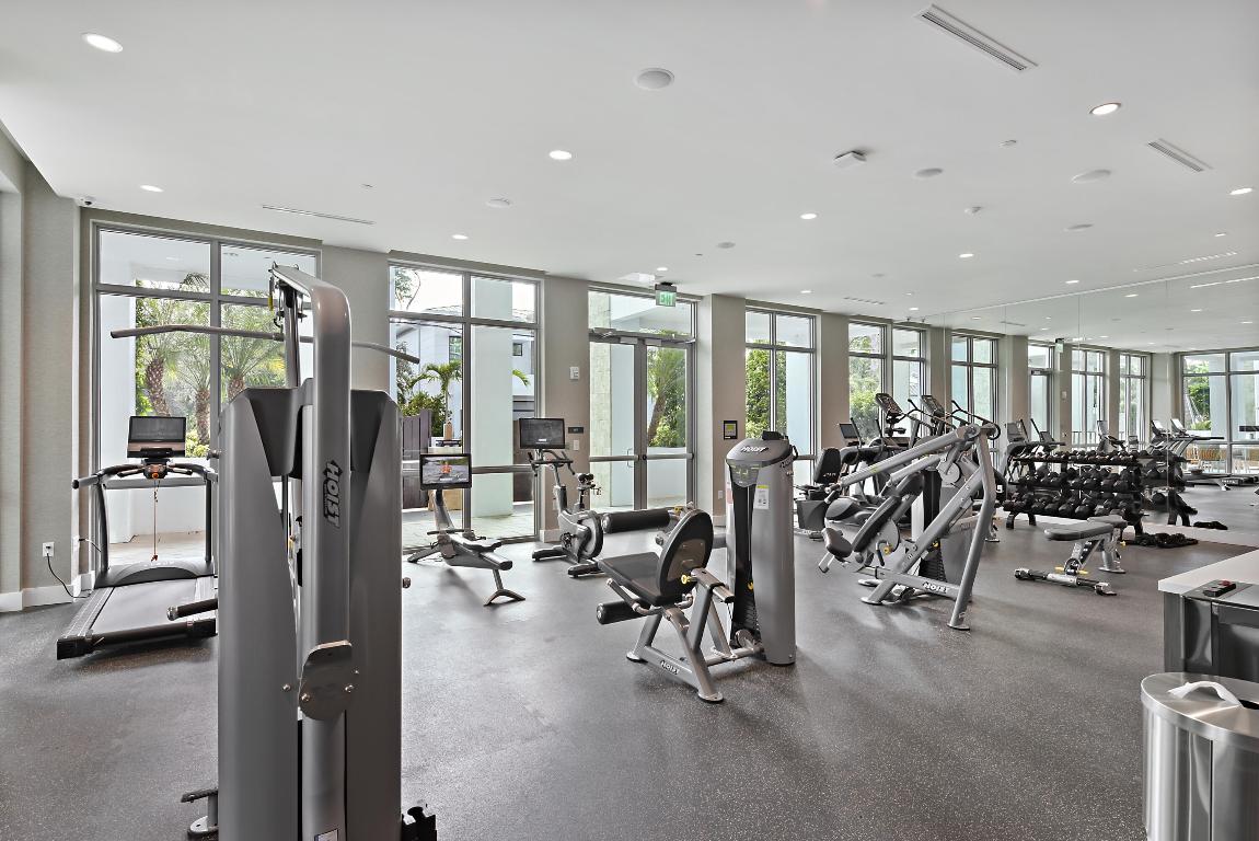 ROYAL PALM RESIDENCES CONDO - Residential Lease