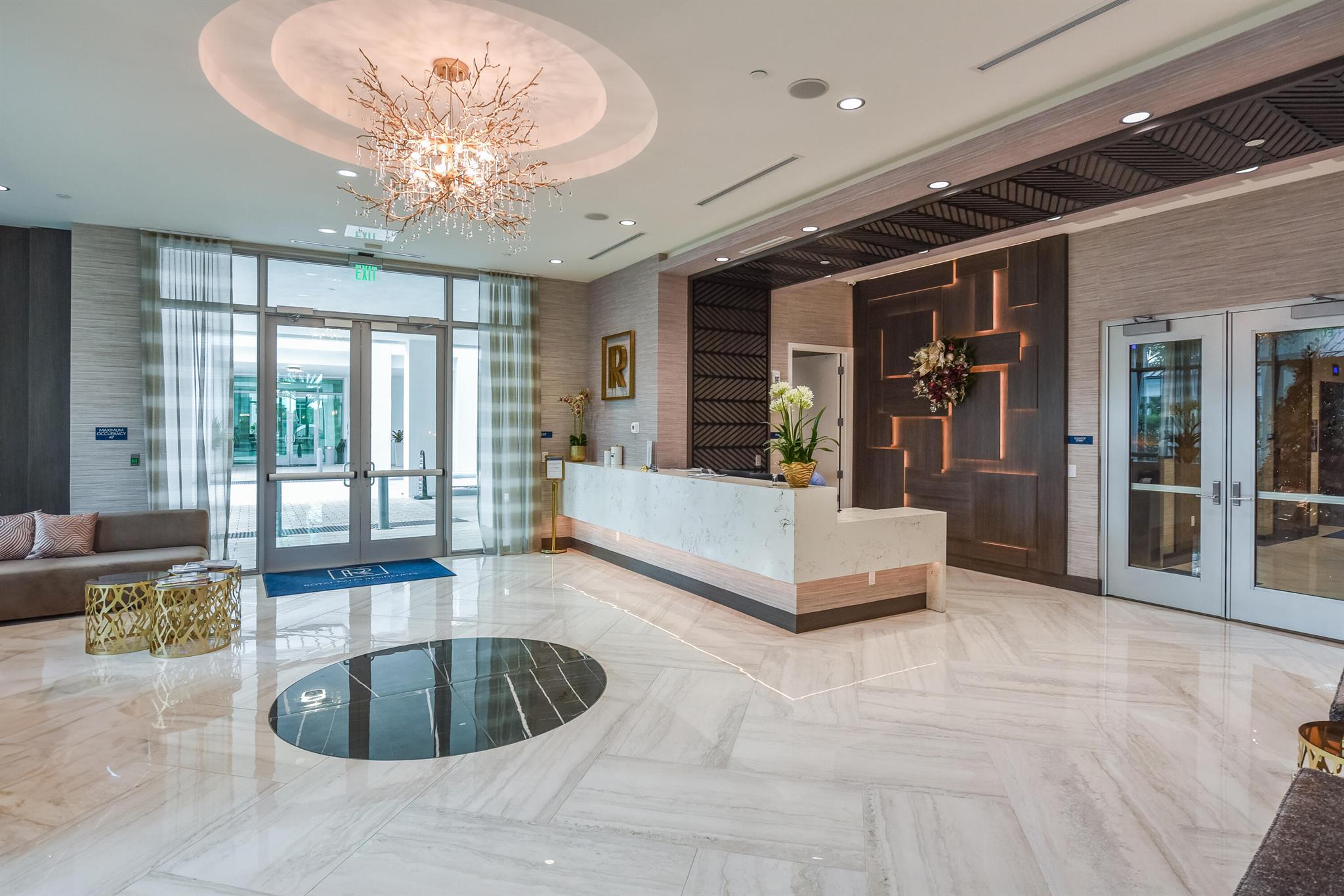 ROYAL PALM RESIDENCES CON - Residential Lease