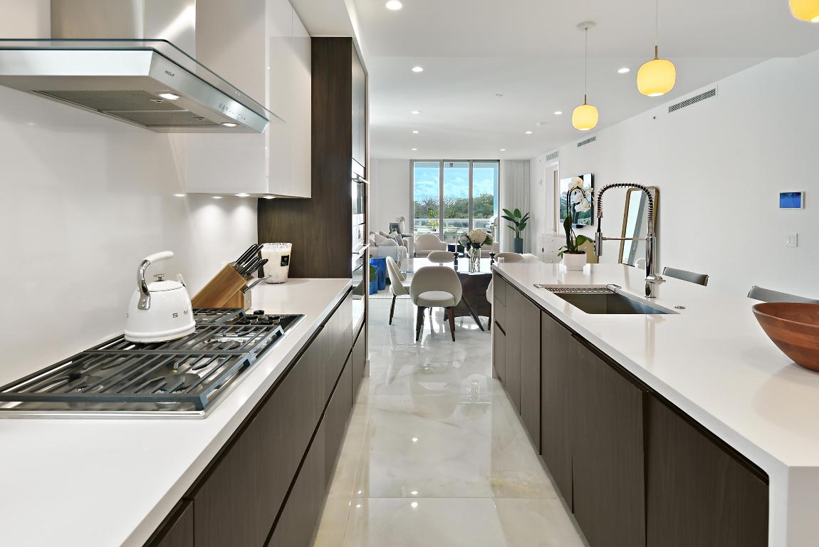 ROYAL PALM RESIDENCES CONDO - Residential Lease