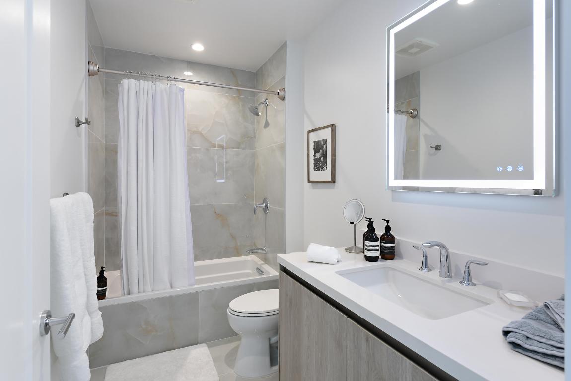 ROYAL PALM RESIDENCES CONDO - Residential Lease