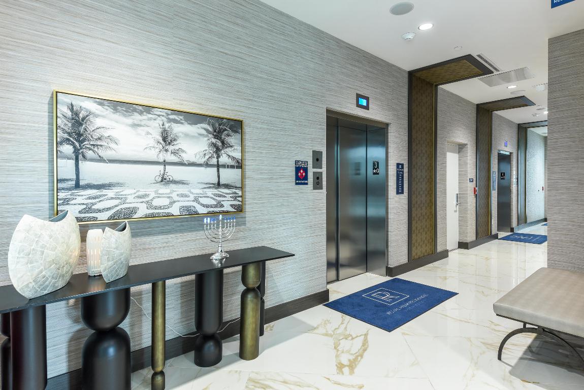 ROYAL PALM RESIDENCES CONDO - Residential Lease