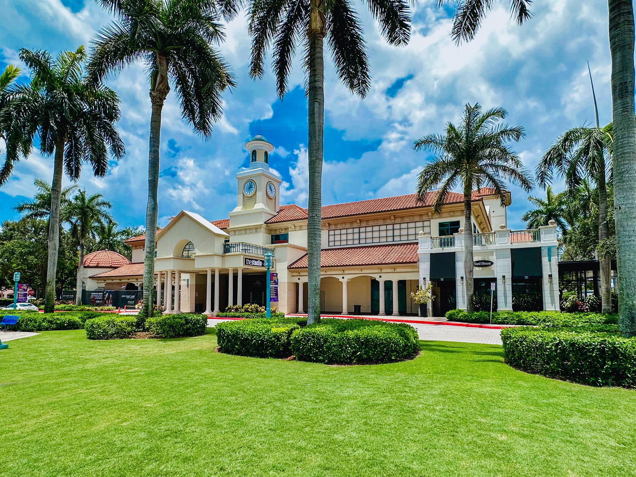 ROYAL PALM RESIDENCES CON - Residential Lease