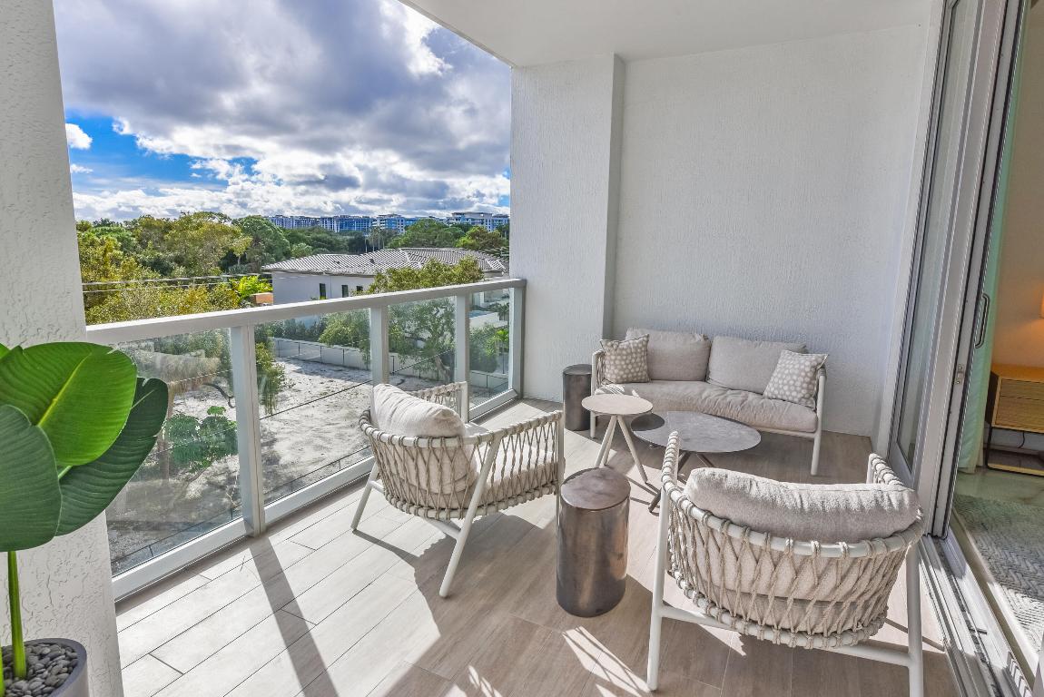 ROYAL PALM RESIDENCES CONDO - Residential Lease