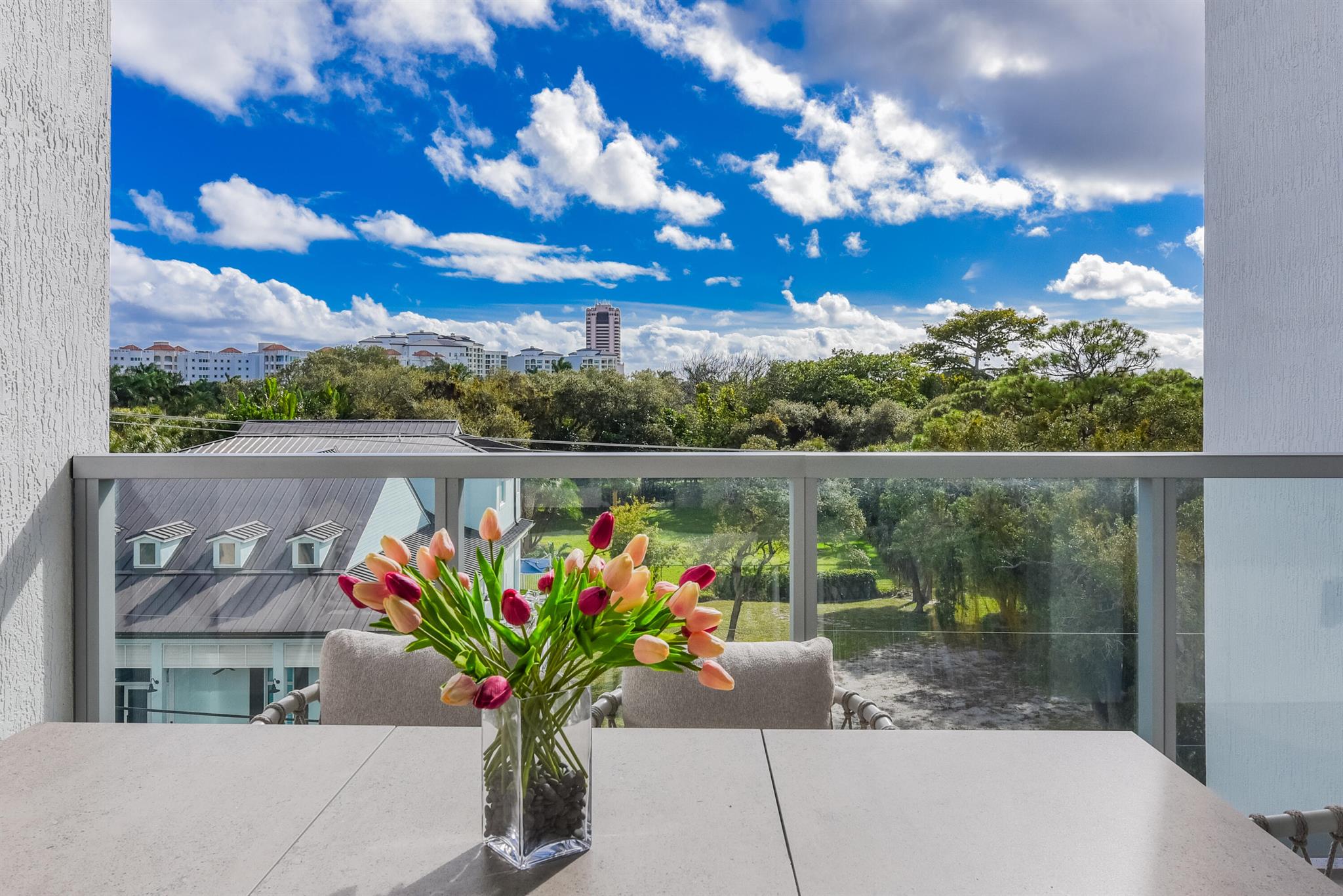 ROYAL PALM RESIDENCES CON - Residential Lease