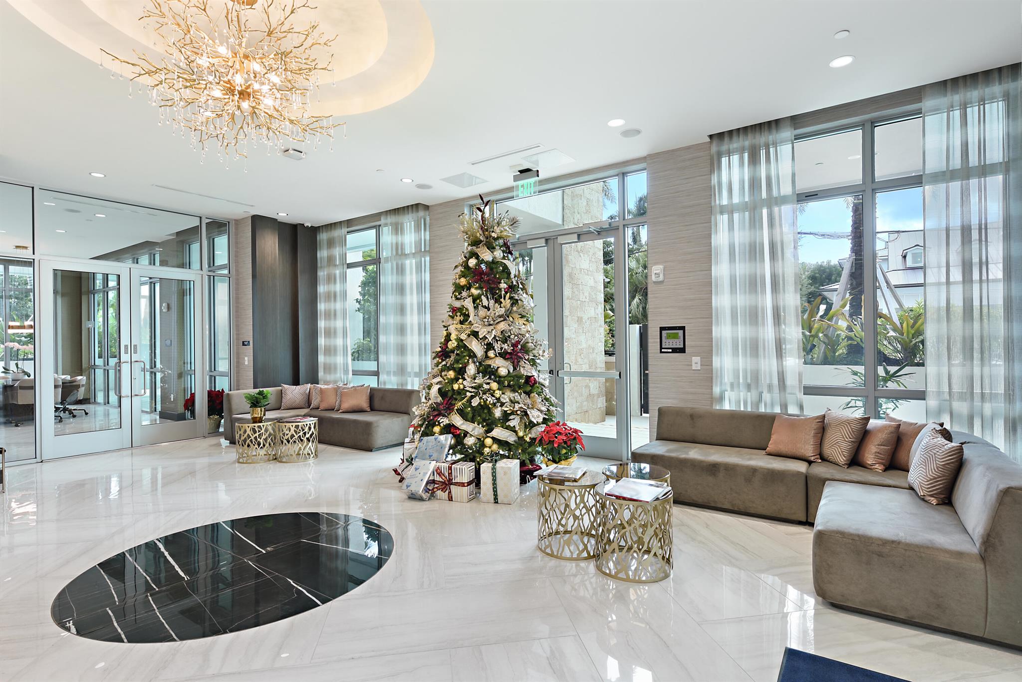 ROYAL PALM RESIDENCES CON - Residential Lease