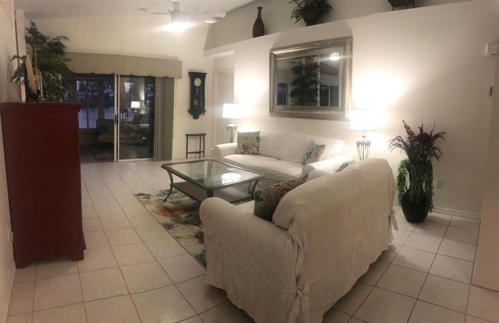 SPANISH LAKES FAIRWAYS NE PHASE - Residential